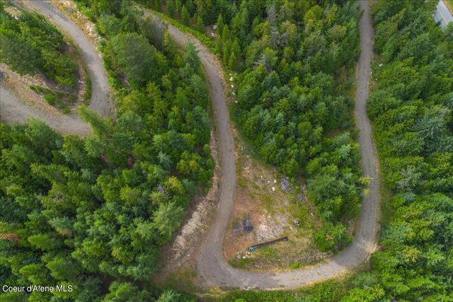 403 Kula Dr, Sagle, ID 83860