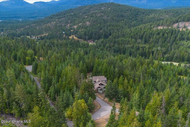 403 Kula Dr, Sagle, ID 83860