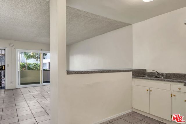 4956 Romaine Street, Los Angeles, CA 90029