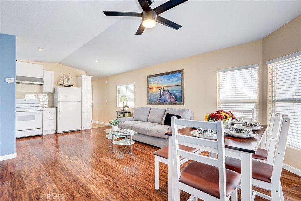 531 Pier Avenue 39, Hermosa Beach, CA 90254 — exterior