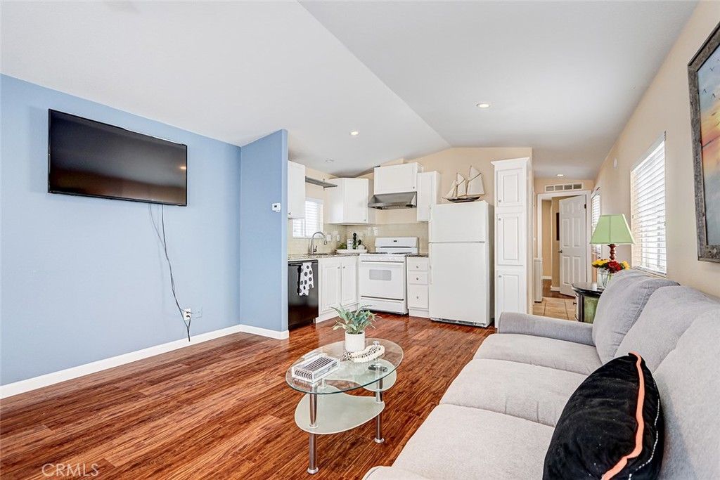 531 Pier Avenue 39, Hermosa Beach, CA 90254 — photo 3