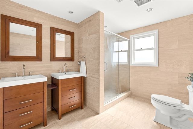 50 Brooks Street, Winchester, MA 01890