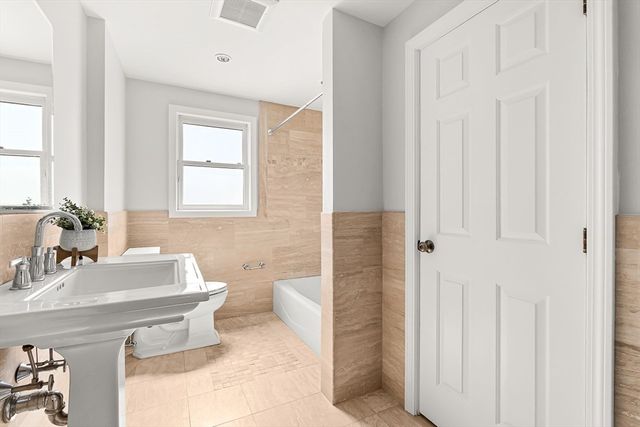 50 Brooks Street, Winchester, MA 01890