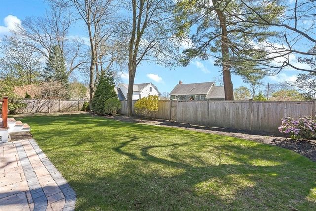 50 Brooks Street, Winchester, MA 01890