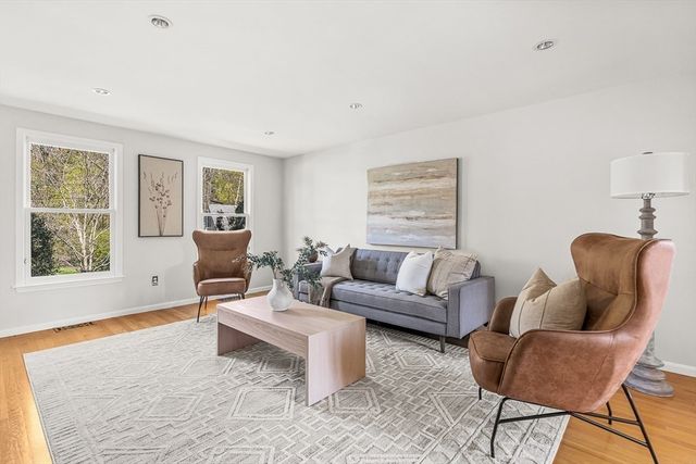 50 Brooks Street, Winchester, MA 01890