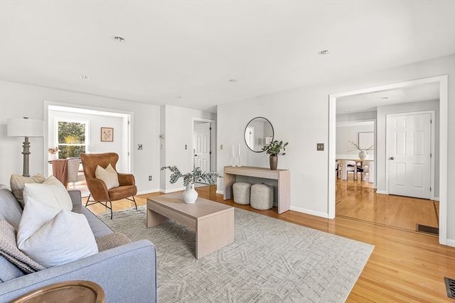50 Brooks Street, Winchester, MA 01890