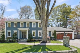 50 Brooks Street, Winchester, MA 01890