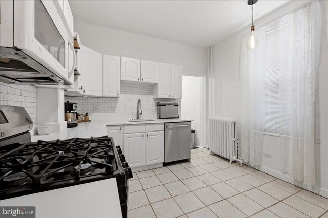 3553 INDIAN QUEEN LN, Philadelphia, PA 19129