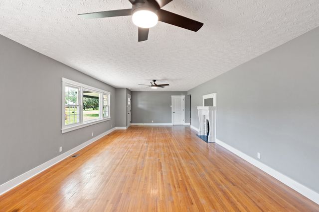 1503 5th Ave, W, Springfield, TN 37172