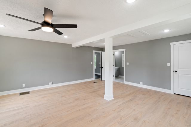 1503 5th Ave, W, Springfield, TN 37172