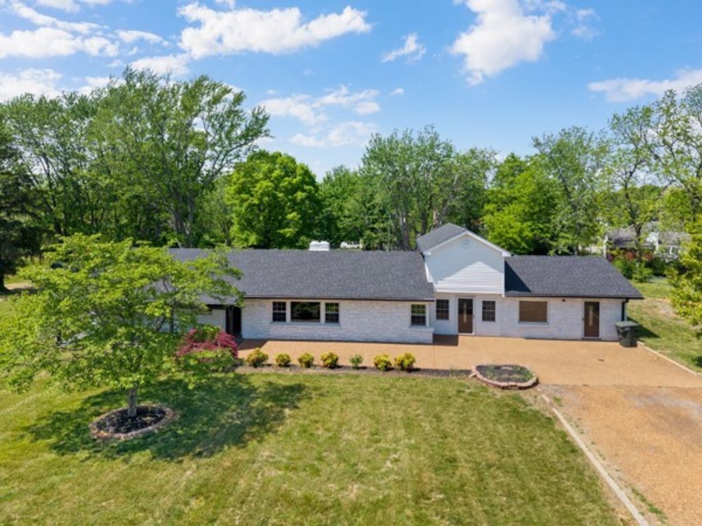 1503 5th Ave, W, Springfield, TN 37172