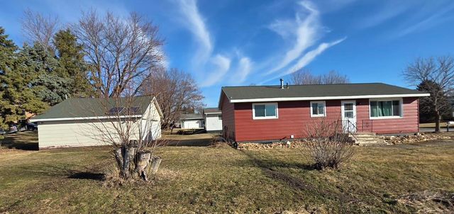 519 Westwood Drive, Strawberry Point, IA 52076