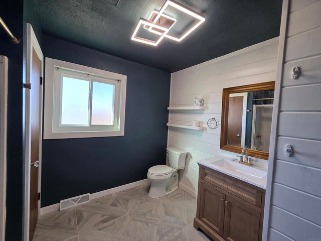 519 Westwood Drive, Strawberry Point, IA 52076