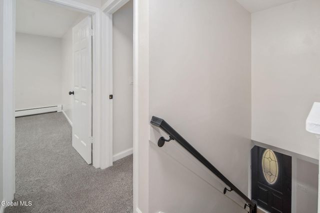 4 Woodshire Court, Malta, NY 12019