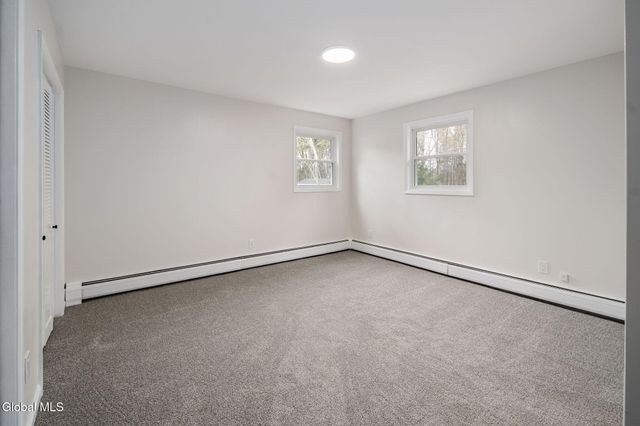 4 Woodshire Court, Malta, NY 12019