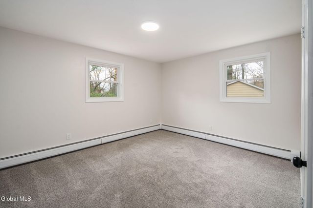 4 Woodshire Court, Malta, NY 12019