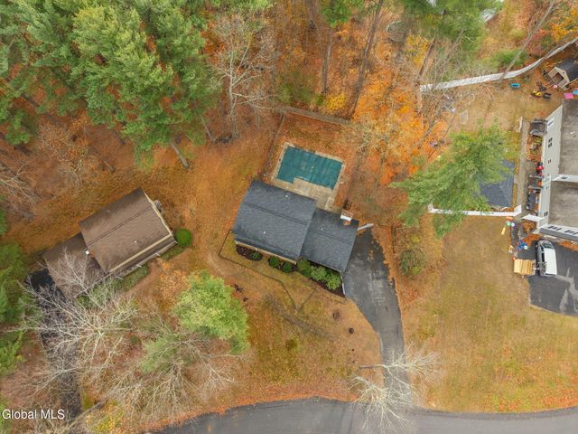 4 Woodshire Court, Malta, NY 12019