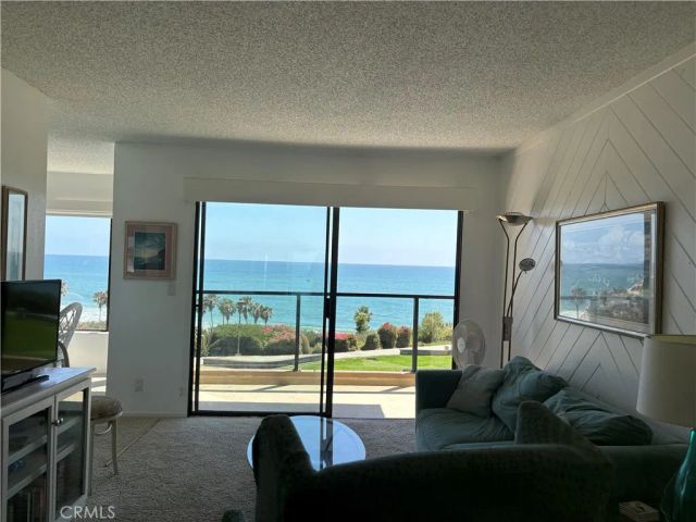 250 Avenida Lobeiro E, San Clemente, CA 92672