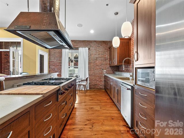 23 Rankin Avenue 301, Asheville, NC 28801