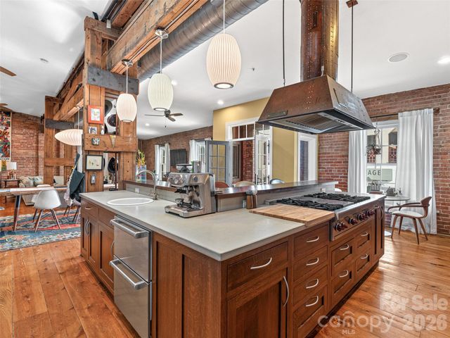 23 Rankin Avenue 301, Asheville, NC 28801