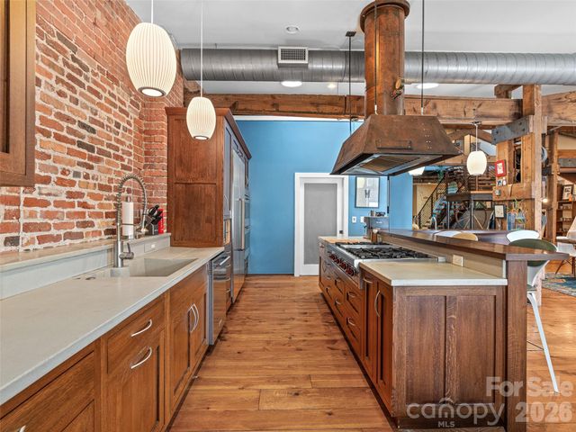 23 Rankin Avenue 301, Asheville, NC 28801