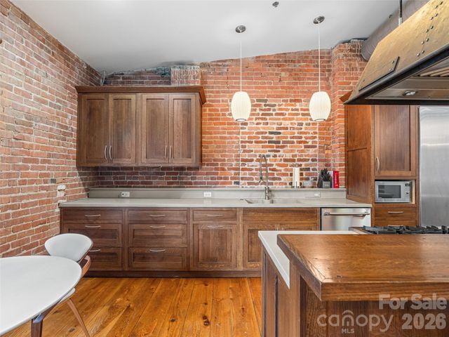 23 Rankin Avenue 301, Asheville, NC 28801