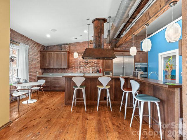 23 Rankin Avenue 301, Asheville, NC 28801