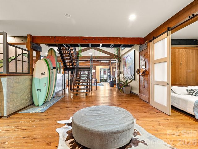 23 Rankin Avenue 301, Asheville, NC 28801