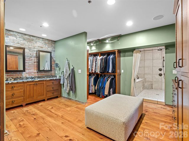 23 Rankin Avenue 301, Asheville, NC 28801