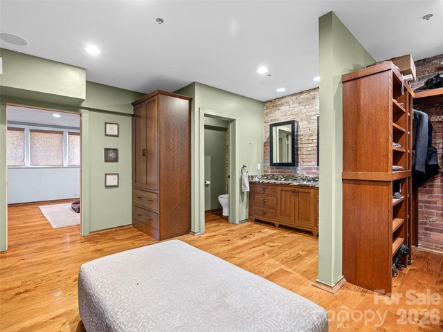 23 Rankin Avenue 301, Asheville, NC 28801
