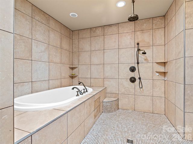 23 Rankin Avenue 301, Asheville, NC 28801