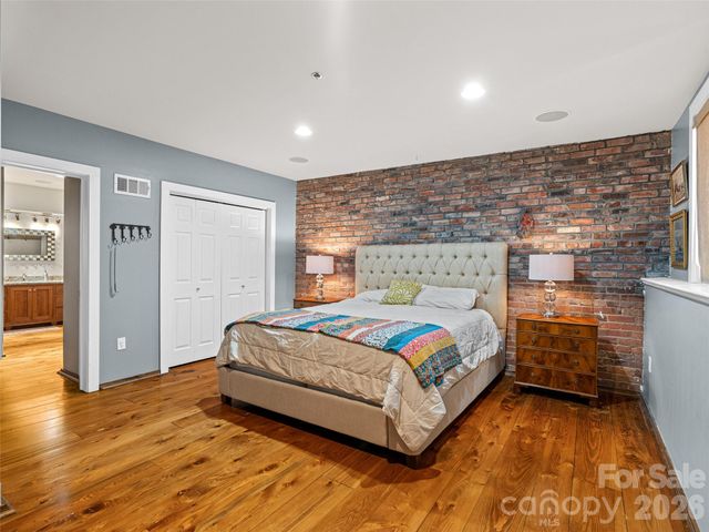 23 Rankin Avenue 301, Asheville, NC 28801