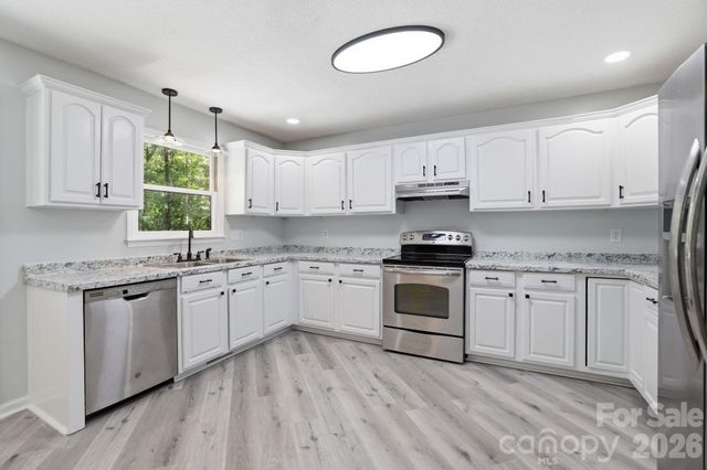 1801 Bridgewood Drive, Lancaster, SC 29720