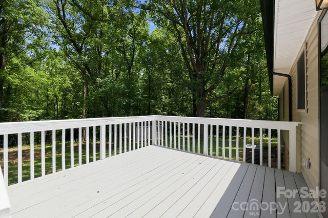 1801 Bridgewood Drive, Lancaster, SC 29720