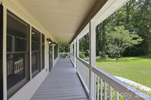 1801 Bridgewood Drive, Lancaster, SC 29720
