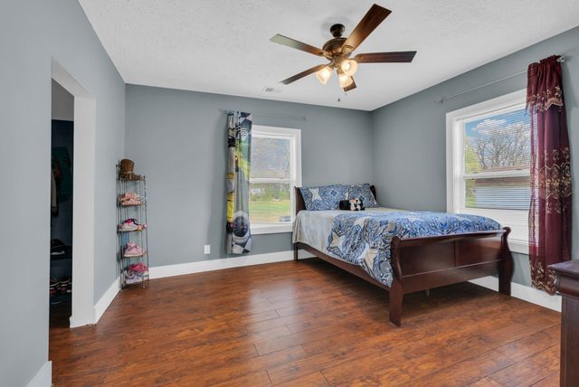 320 W King St, Morrison, TN 37357