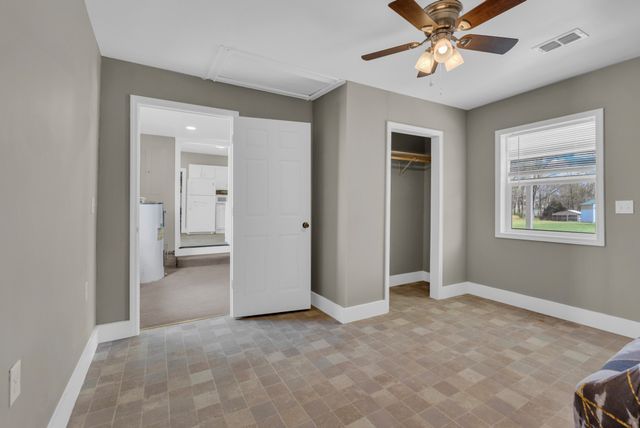 320 W King St, Morrison, TN 37357