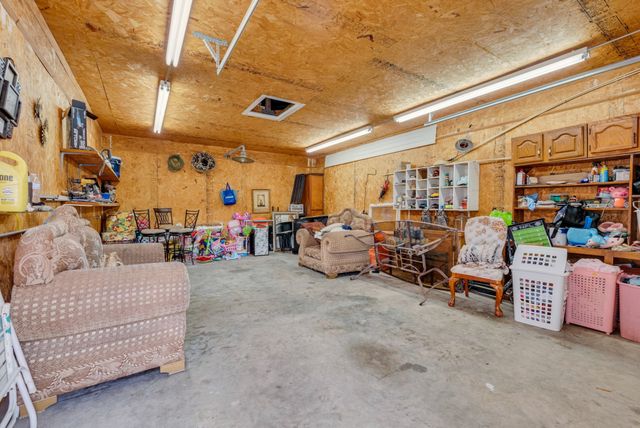 320 W King St, Morrison, TN 37357