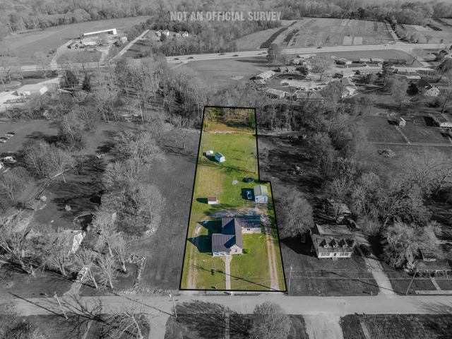 320 W King St, Morrison, TN 37357