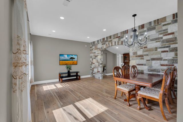 320 W King St, Morrison, TN 37357