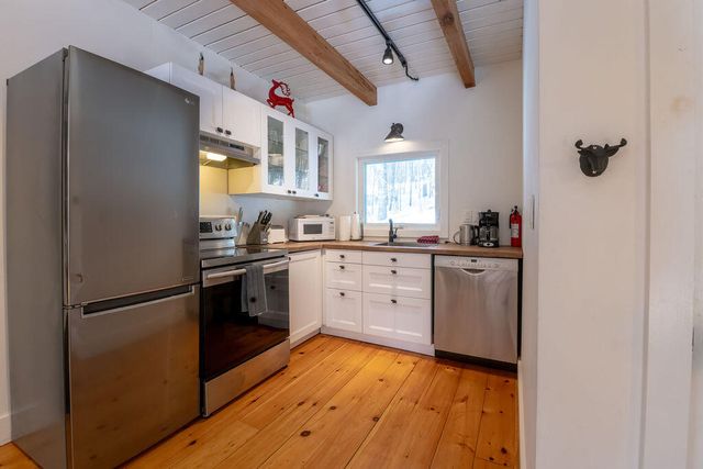 19 Hochsteig Lane, Jay, NY 12941