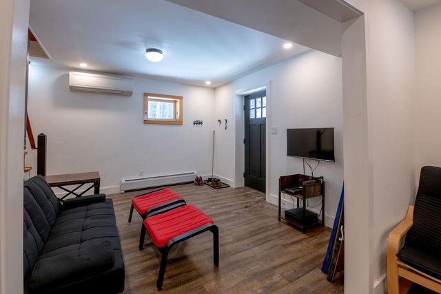 19 Hochsteig Lane, Jay, NY 12941