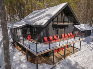 19 Hochsteig Lane, Jay, NY 12941