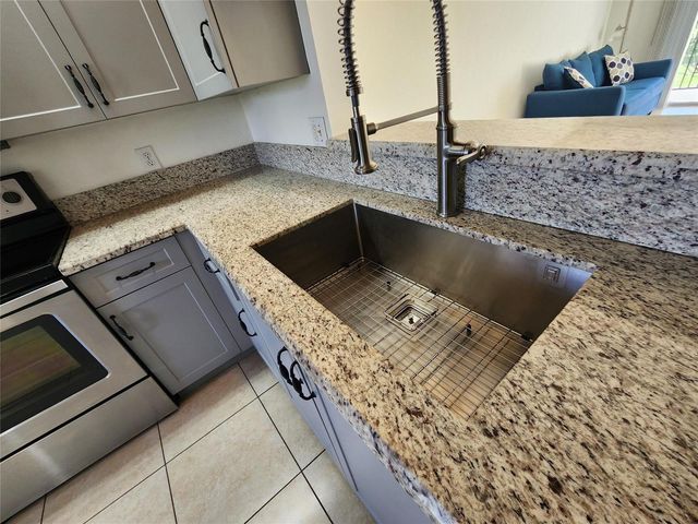 1650 SW 124th Terrace 209D, Pembroke Pines, FL 33027