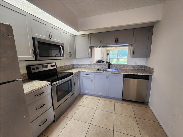 1650 SW 124th Terrace 209D, Pembroke Pines, FL 33027