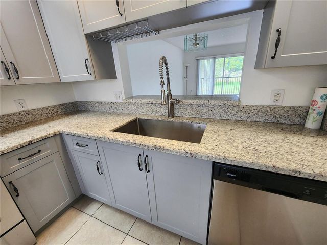 1650 SW 124th Terrace 209D, Pembroke Pines, FL 33027