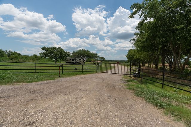 1032 #2 E Godley Avenue, Godley, TX 76044