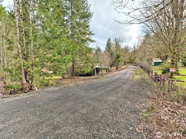 1051 E Crestview Drive, Shelton, WA 98584