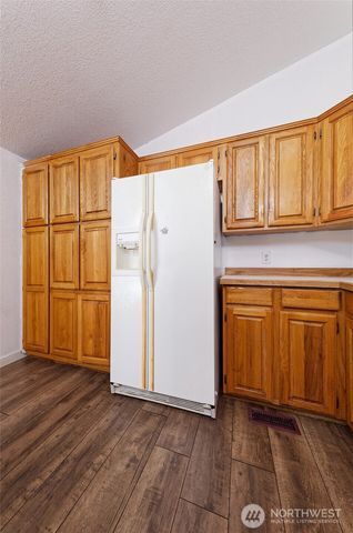 1051 E Crestview Drive, Shelton, WA 98584