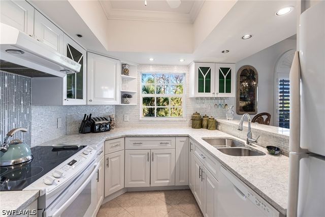 4130 Bayhead DR 101, Bonita Springs, FL 34134